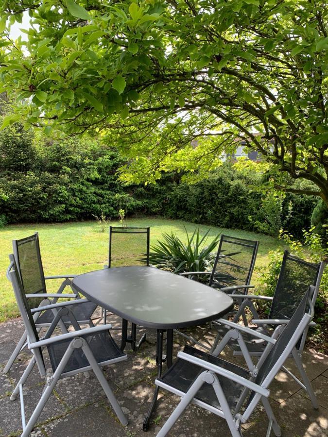 Ferienwohnung Mit Garten In Koeln Екстериор снимка