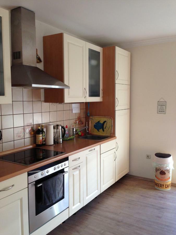 Ferienwohnung Mit Garten In Koeln Екстериор снимка