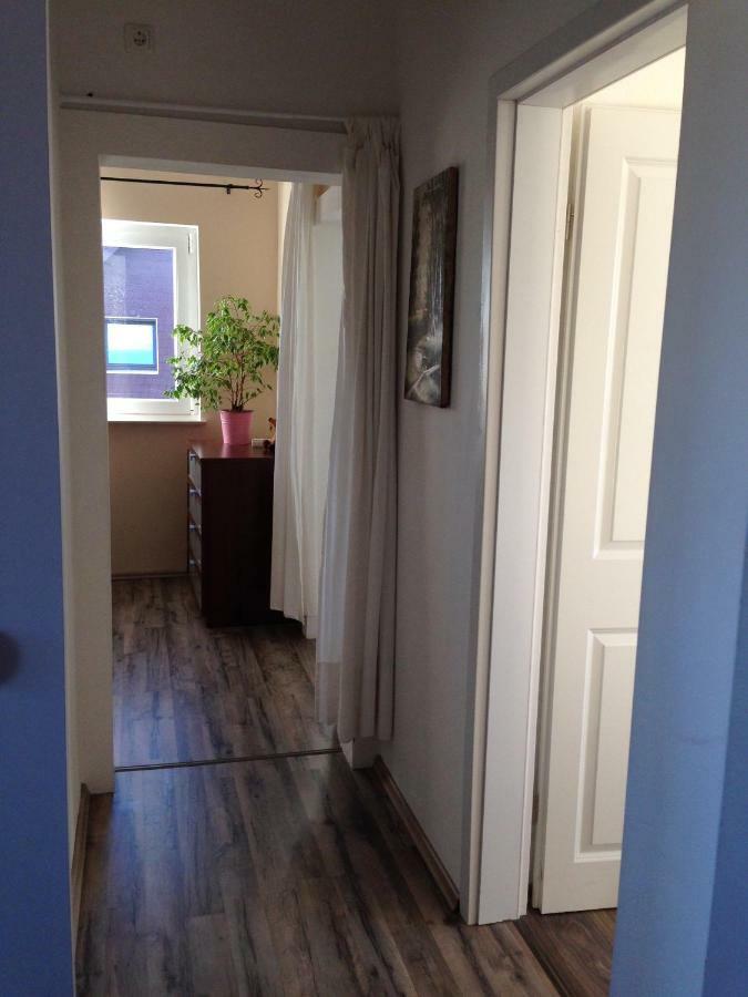 Ferienwohnung Mit Garten In Koeln Екстериор снимка